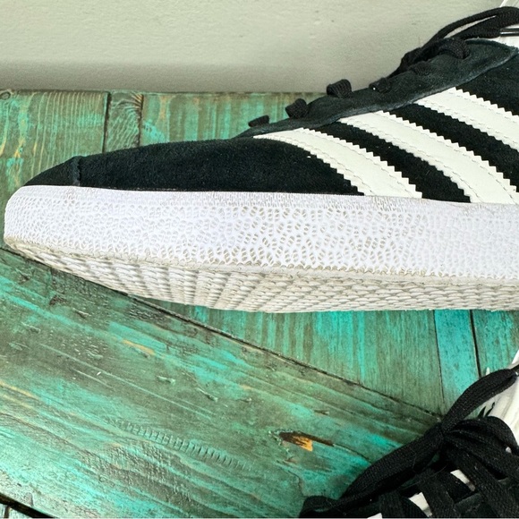 Adidas Suede Gazelle Athletic Shoe -Black/White Mens Size 8.5 Women's Size 9.5 - Picture 13 of 14